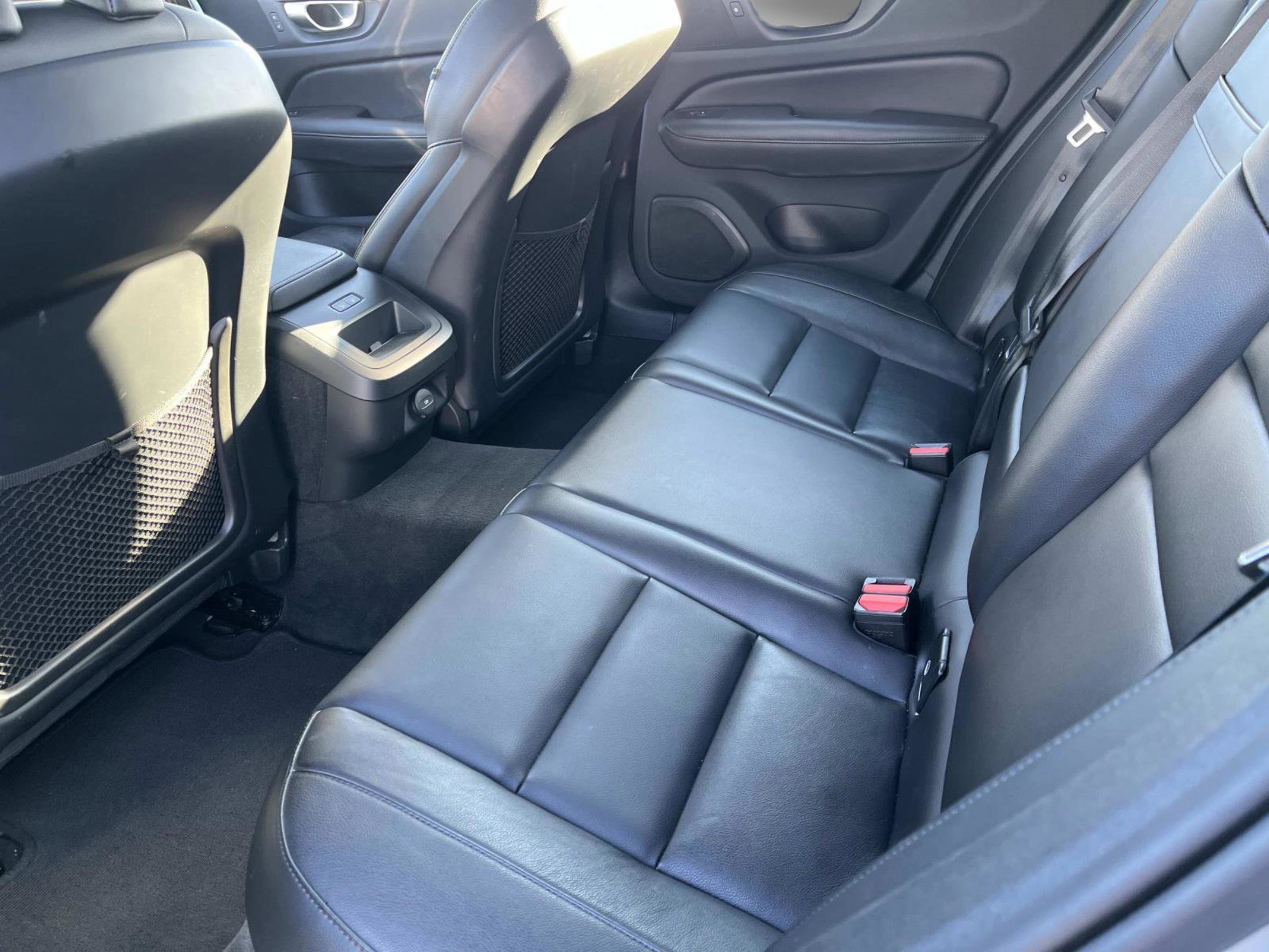 Used 2024 Volvo S60 B5 Core image 17