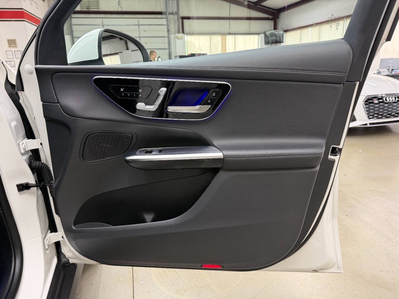 Used 2024 Mercedes-Benz GLC 300 image 17