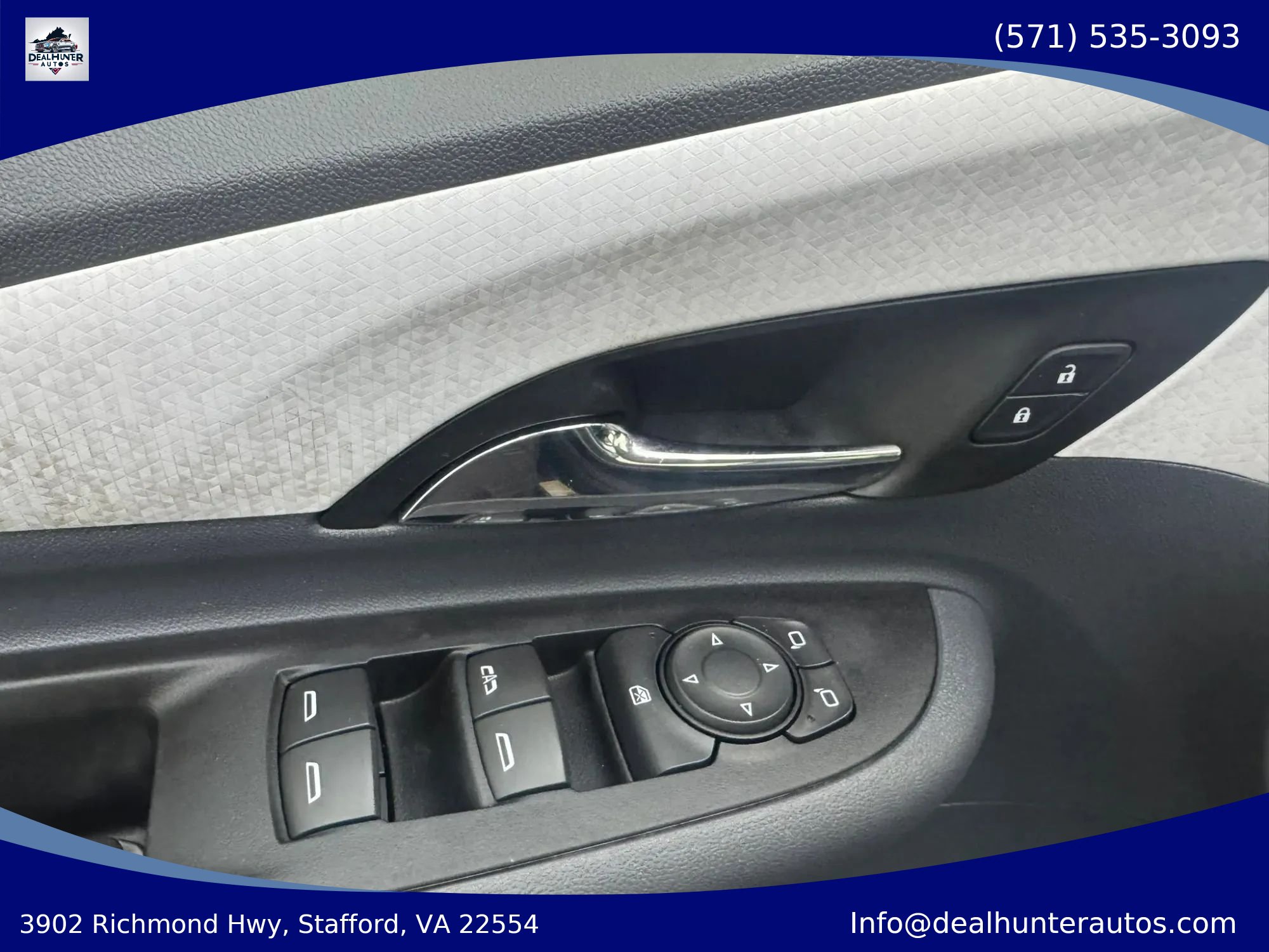 Used 2018 Chevrolet Bolt LT FWD image 15