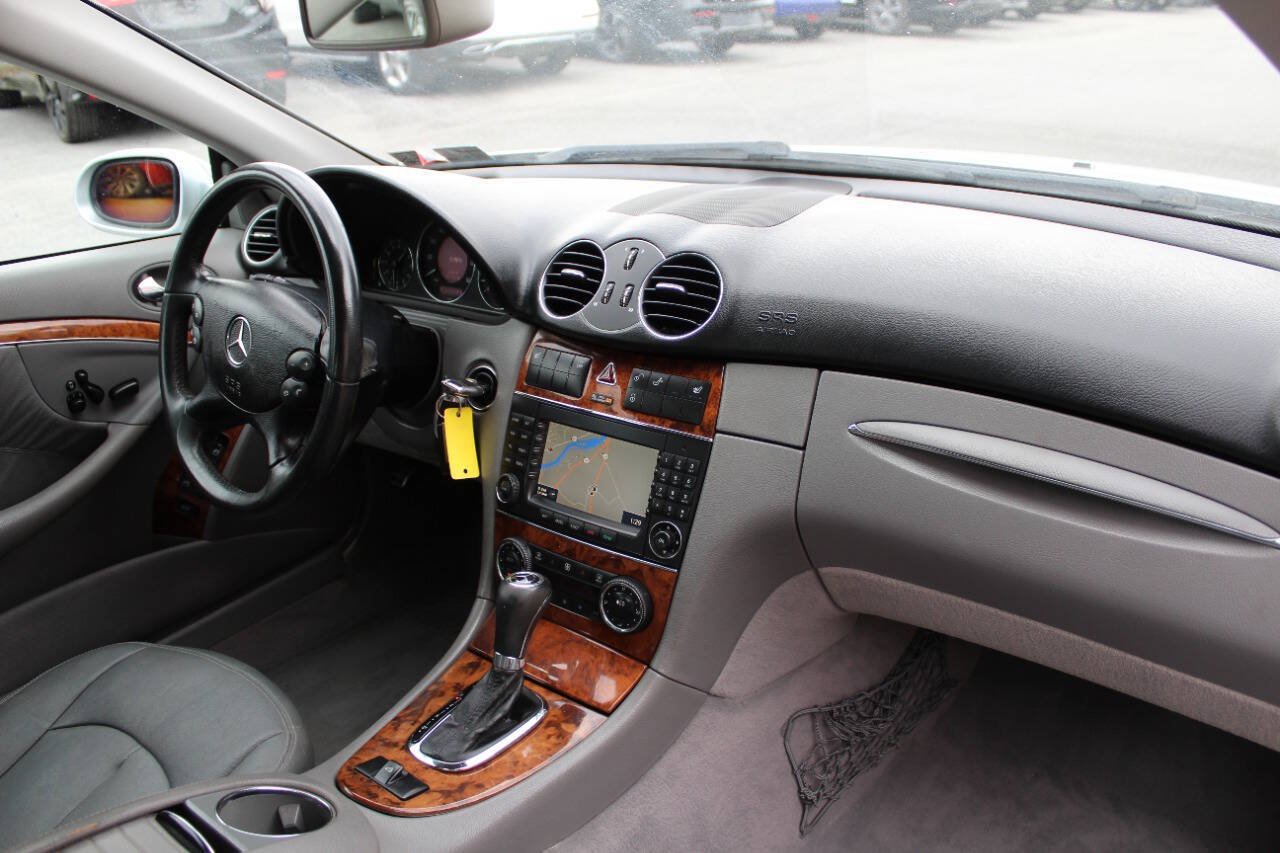 Used 2008 Mercedes-Benz CLK 350 Cabriolet image 16