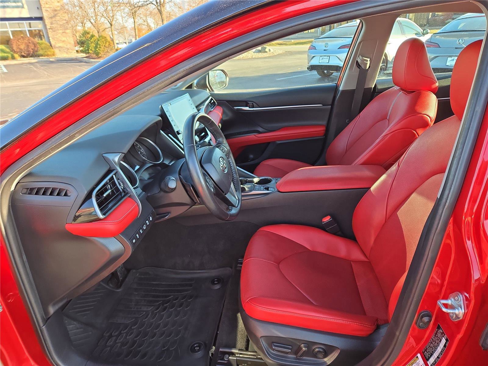 Used 2021 Toyota Camry XSE w/ Navigation Upgrade Package image 18