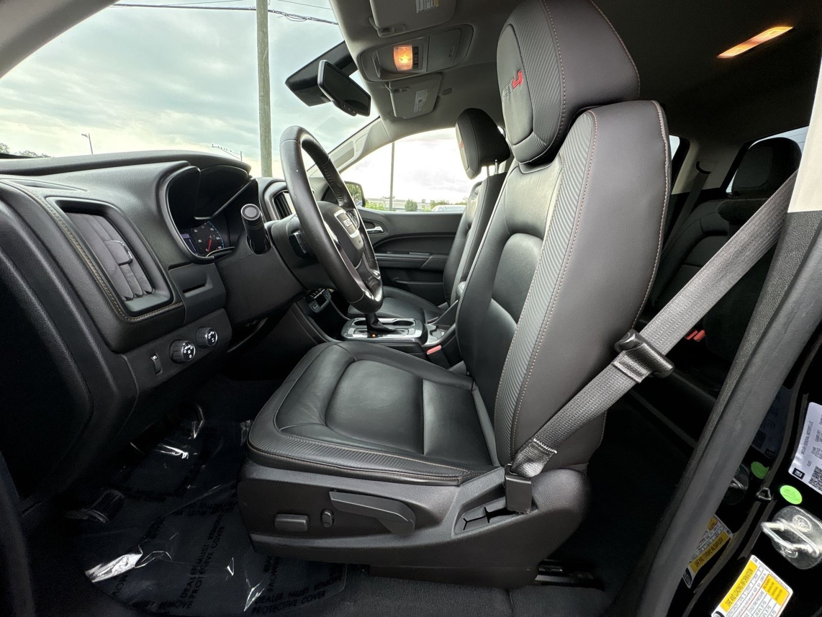Used 2021 GMC Canyon AT4 w/ Driver Alert Package AWD/4WD image 13