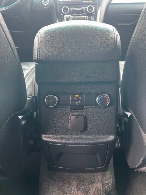 Used 2016 Ford Explorer XLT w/ Equipment Group 202A FWD image 26