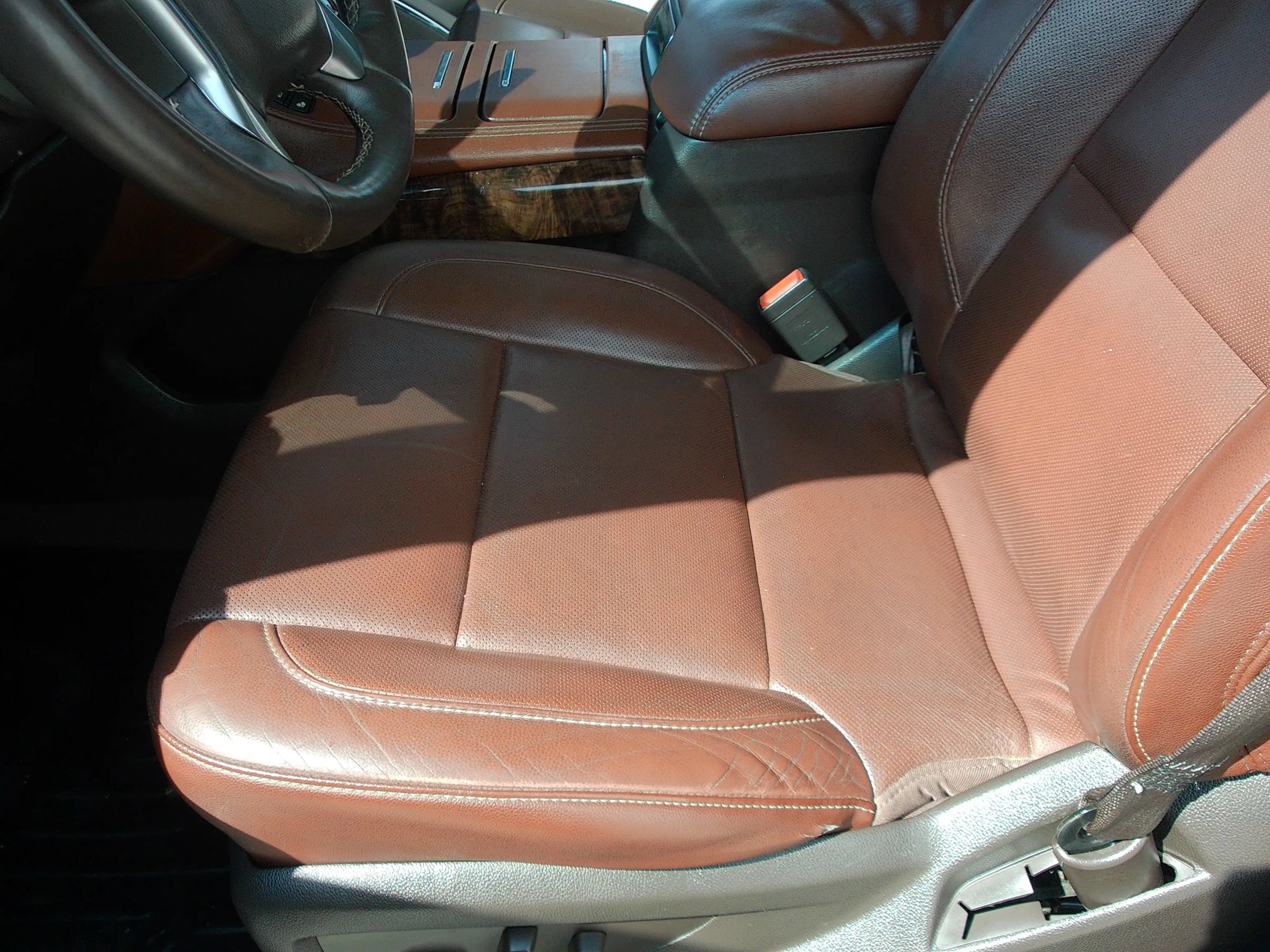 Used 2017 Chevrolet Suburban Premier RWD image 13
