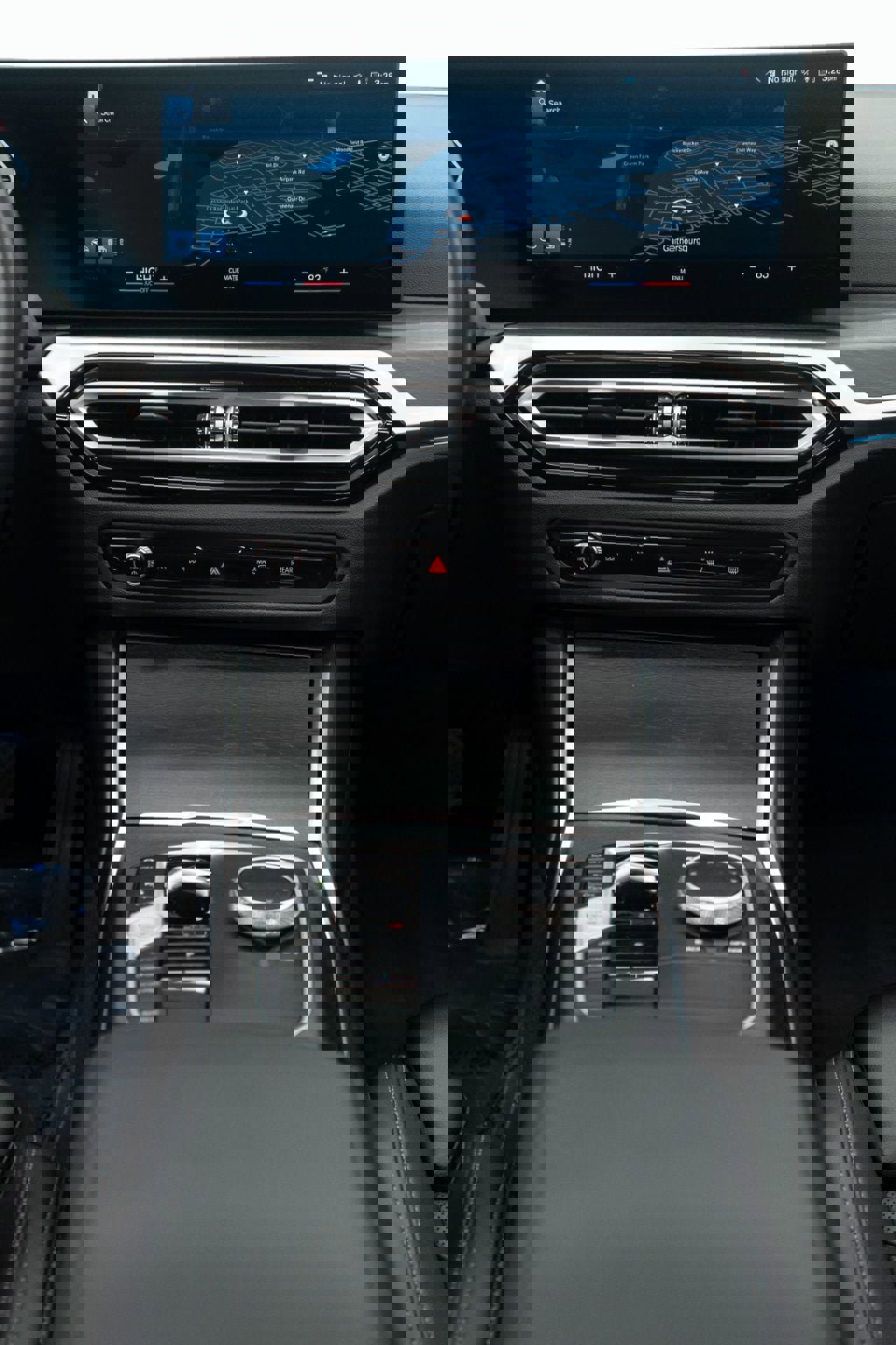 Used 2024 BMW 330i xDrive Sedan w/ Convenience Package image 17