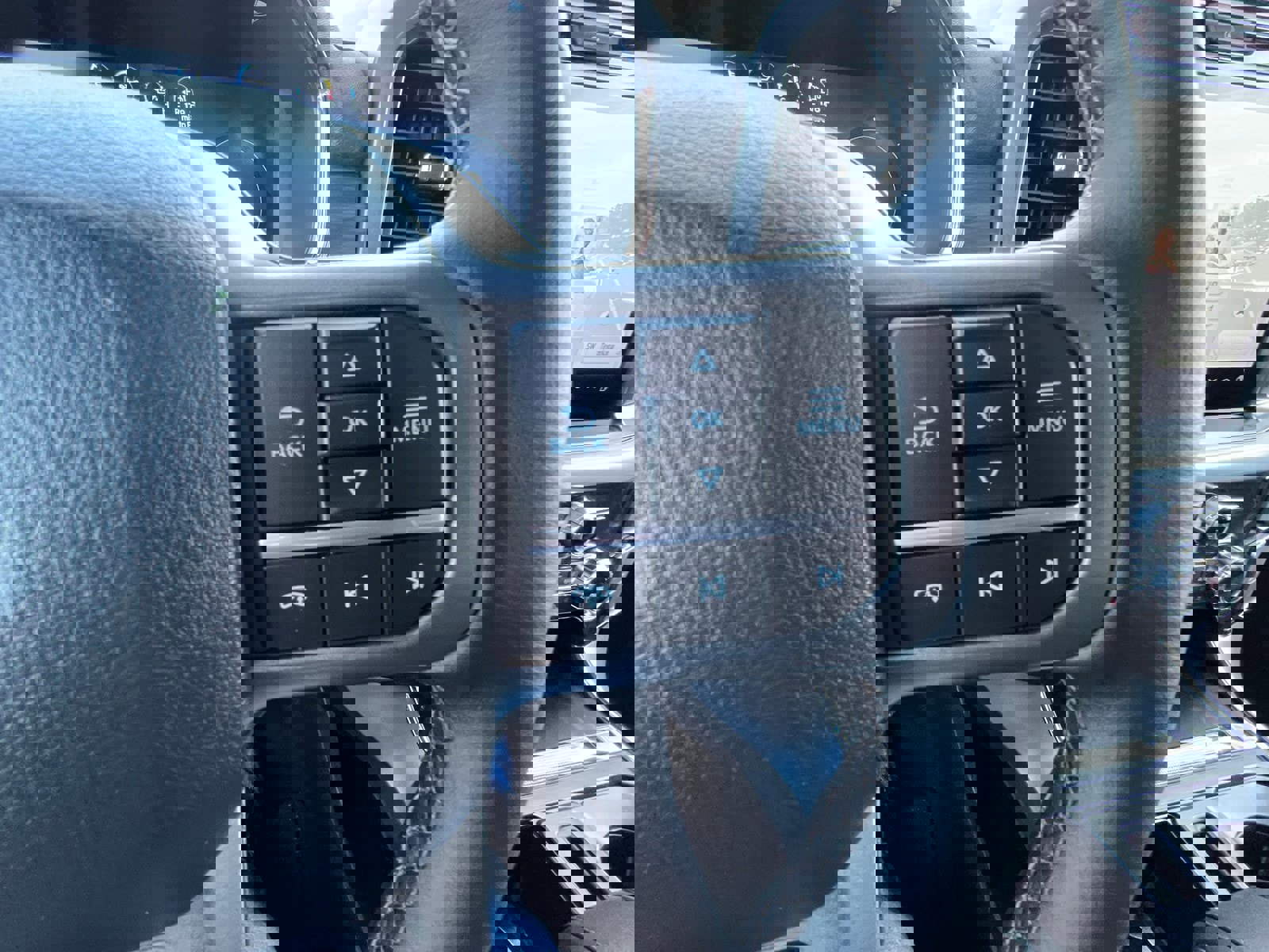 New 2026 Ford F150 Lariat w/ Equipment Group 501A Mid image 23