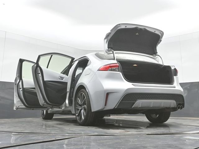 Used 2020 Toyota Corolla SE w/ SE Premium Package FWD image 51