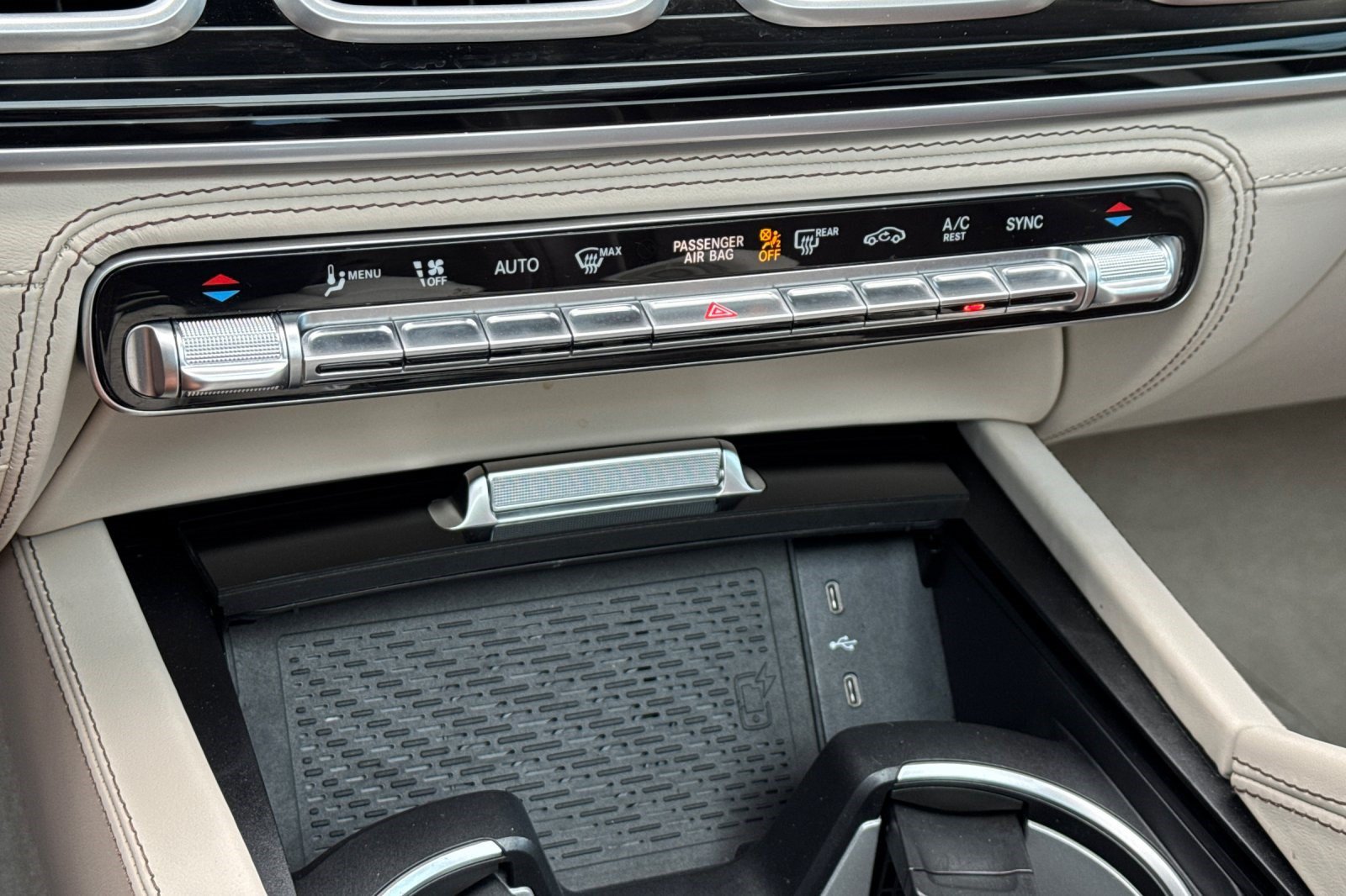Used 2025 Mercedes-Benz Maybach GLS 600 4MATIC image 18