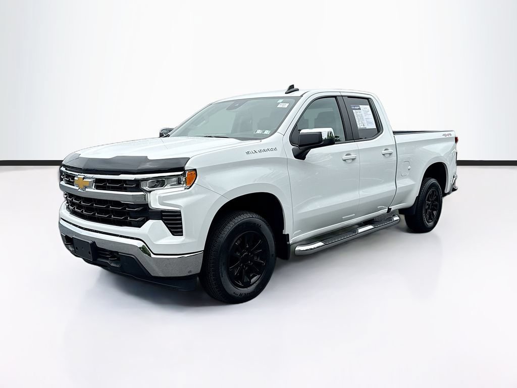 Used 2023 Chevrolet Silverado 1500 LT AWD/4WD image 3