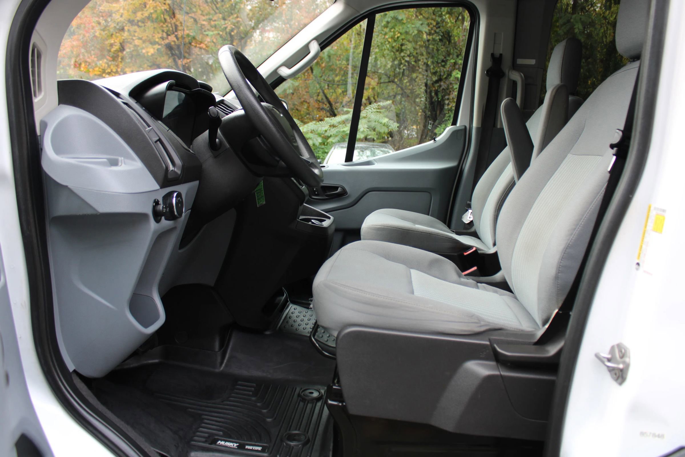 Used 2019 Ford Transit 350 XLT image 20