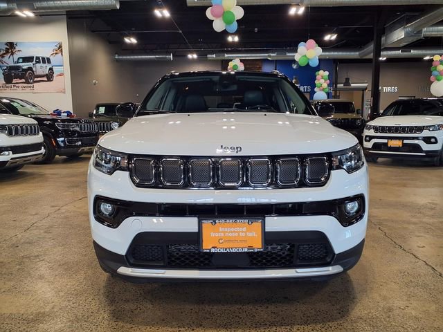 Used 2022 Jeep Compass Limited AWD/4WD image 3