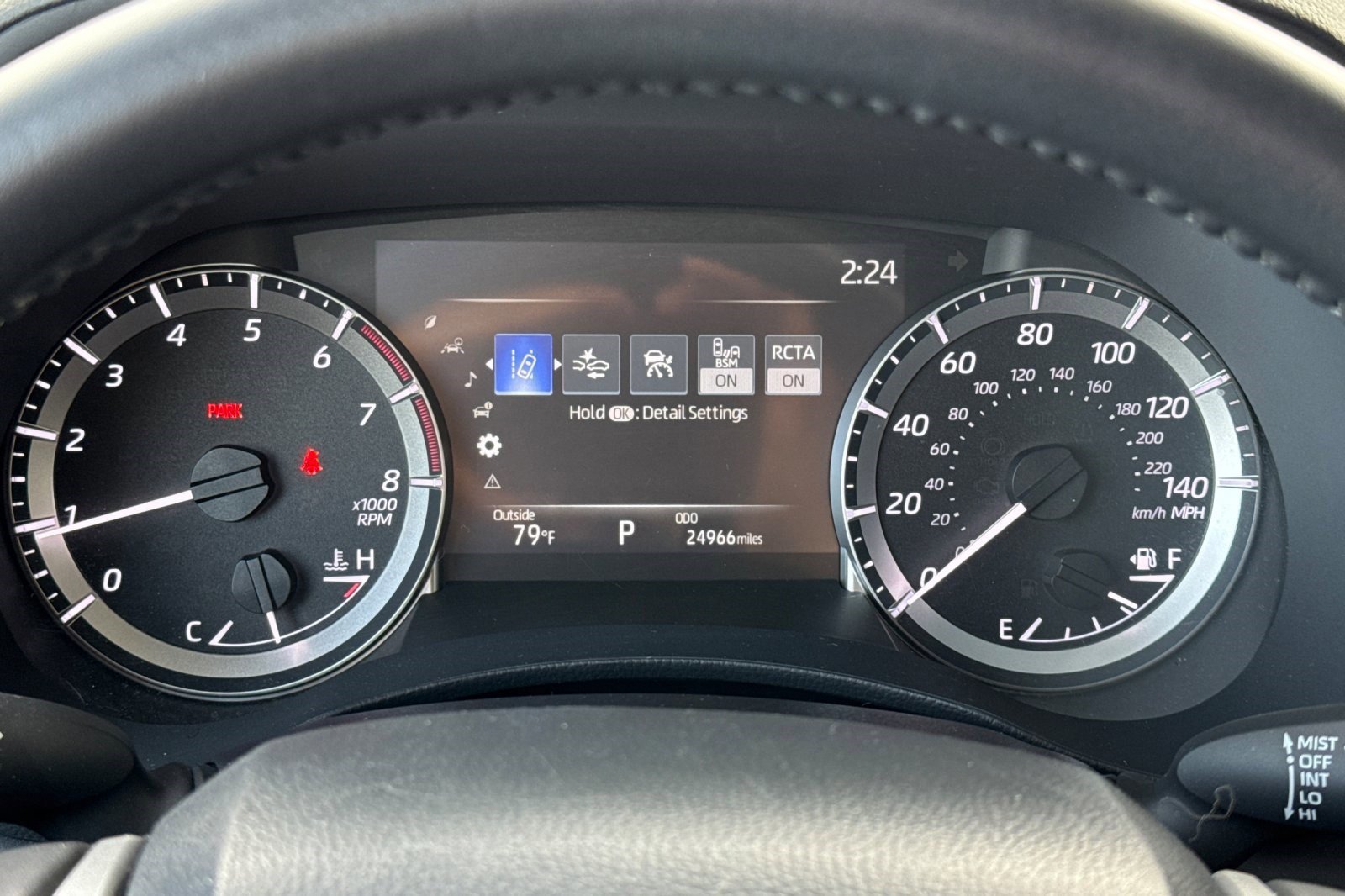 Used 2025 Toyota Highlander LE image 22