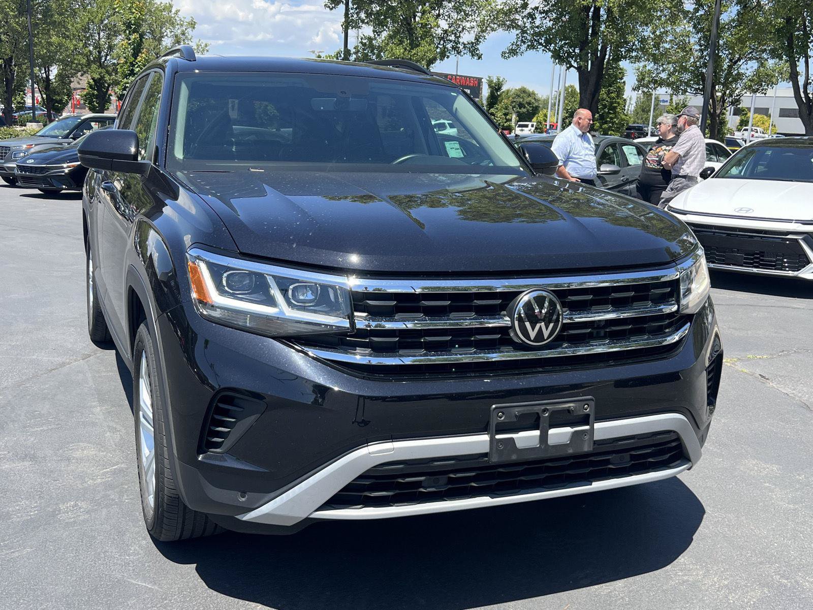 Used 2023 Volkswagen Atlas SE w/ Panoramic Sunroof Package AWD/4WD image 4