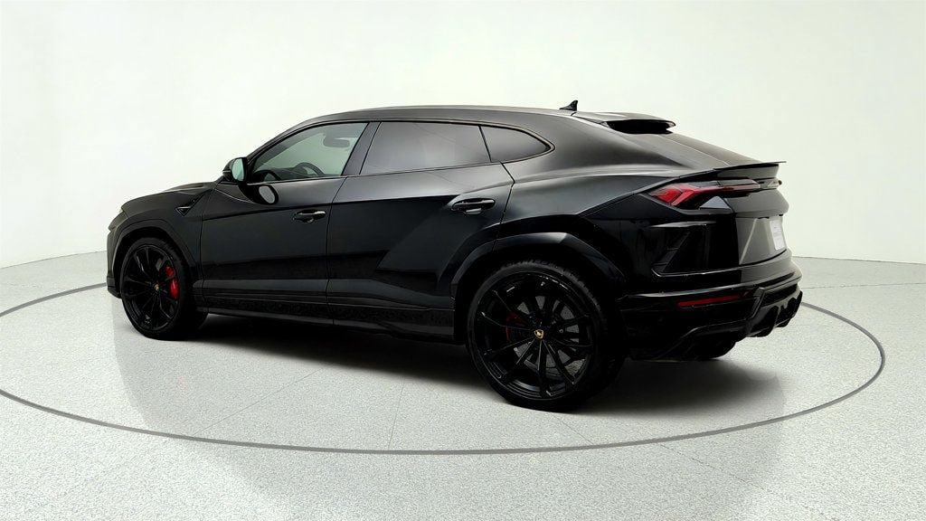 Used 2019 Lamborghini Urus AWD/4WD image 7