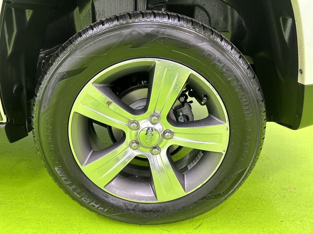 Used 2017 Jeep Patriot High Altitude image 14