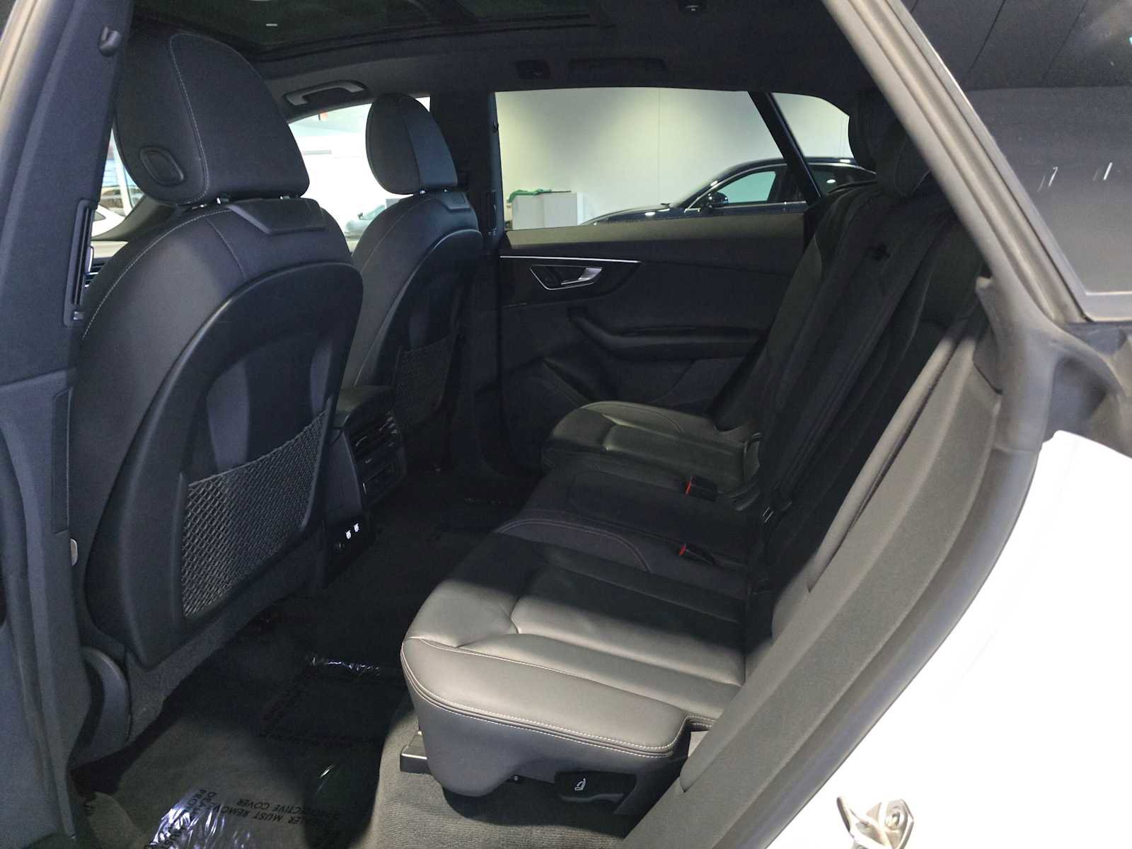 Used 2019 Audi Q8 Premium w/ Convenience Package image 22