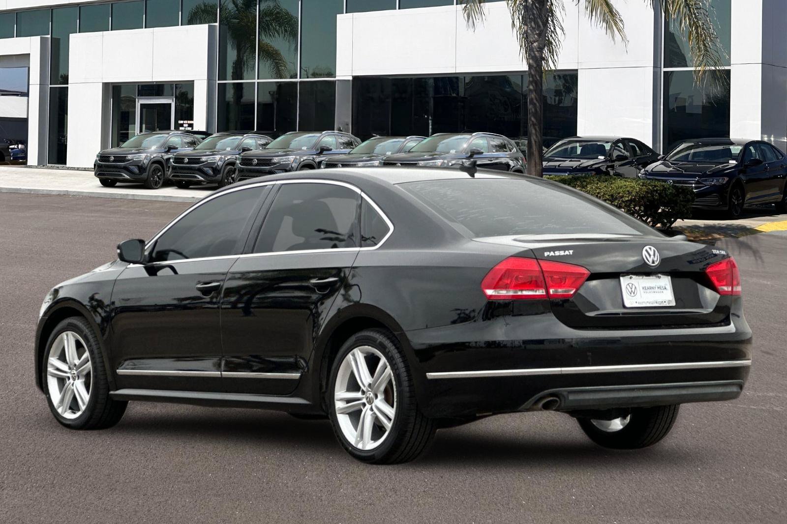 Used 2014 Volkswagen Passat TDI SEL Premium FWD image 5
