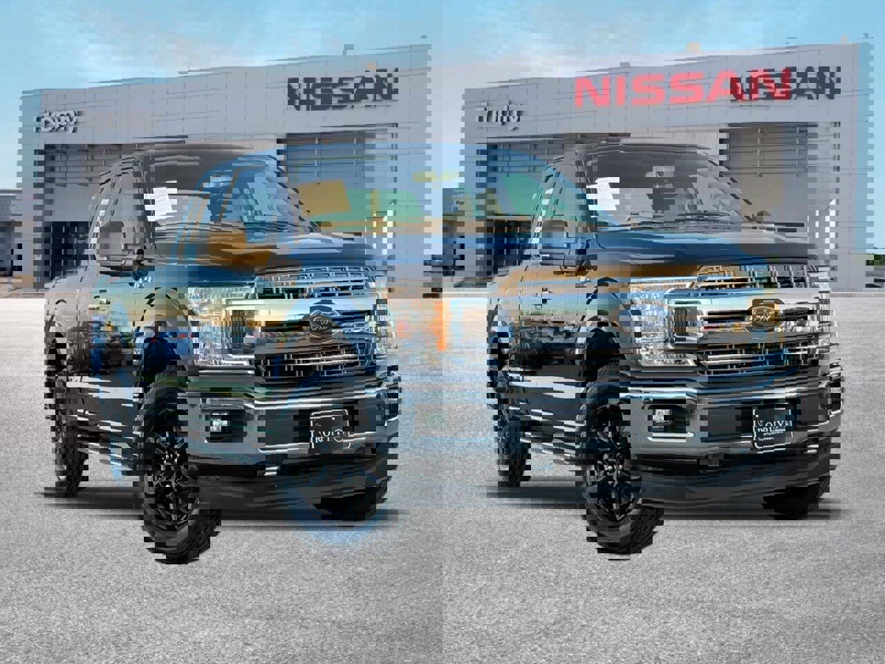 Used 2018 Ford F150 XLT w/ Equipment Group 302A Luxury image 1