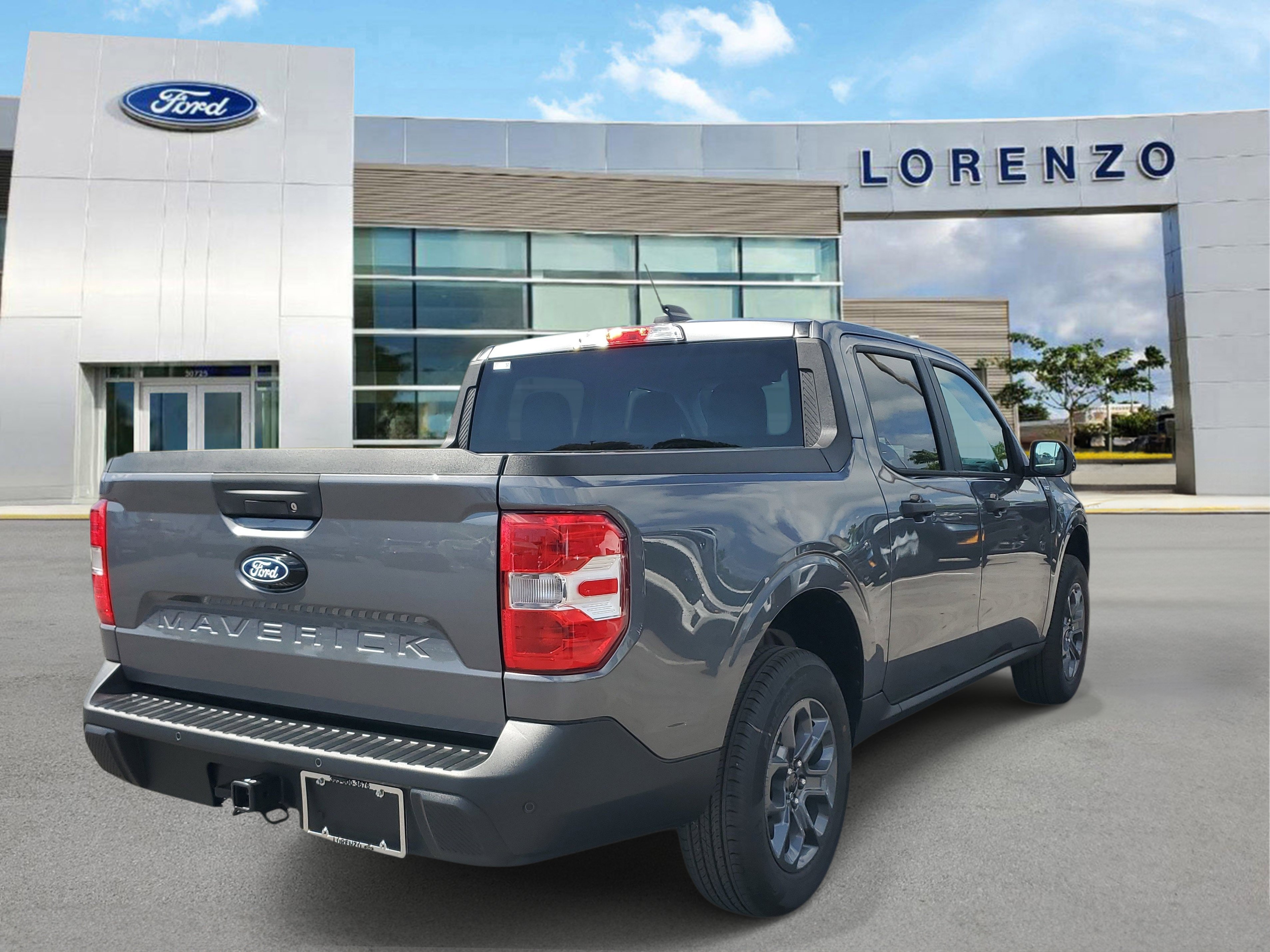 New 2026 Ford Maverick XLT w/ XLT Luxury Package FWD image 4