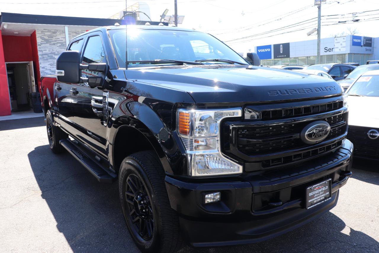 Used 2022 Ford F250 XLT w/ Black Appearance Package image 7
