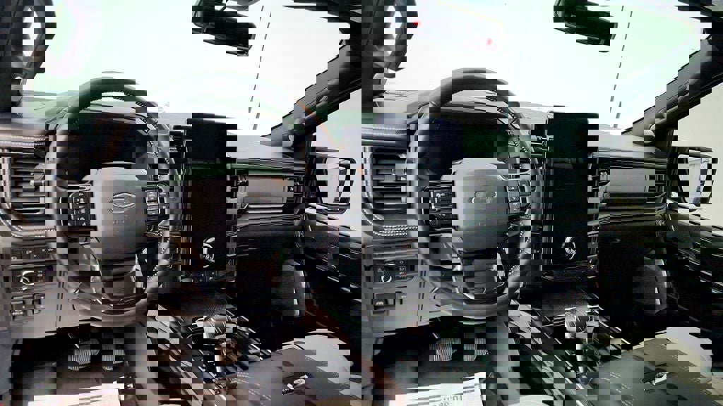 Used 2023 Ford F150 Lightning Platinum image 13