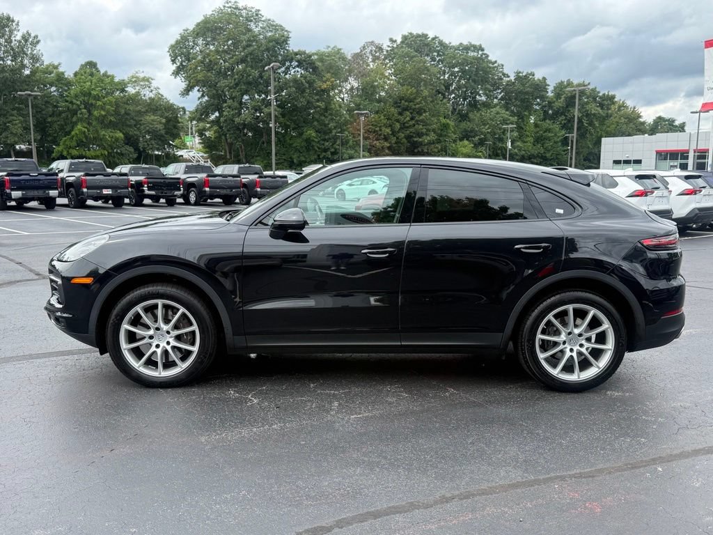 Used 2021 Porsche Cayenne Coupe AWD/4WD image 3