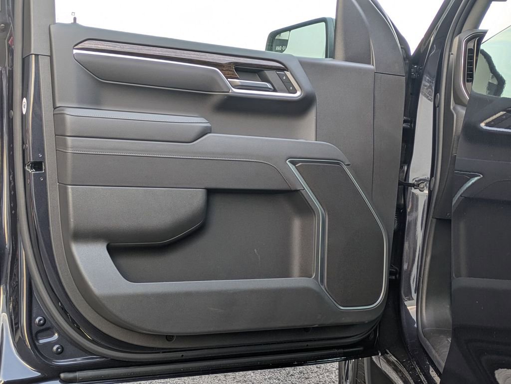 New 2026 GMC Sierra 1500 Elevation image 11