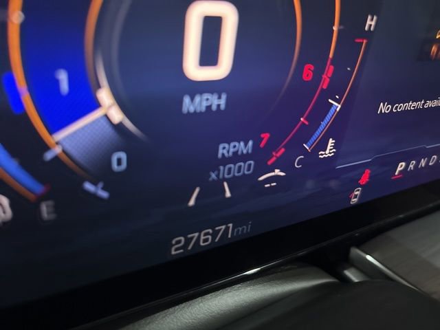 Used 2025 Chevrolet Suburban Z71 image 16