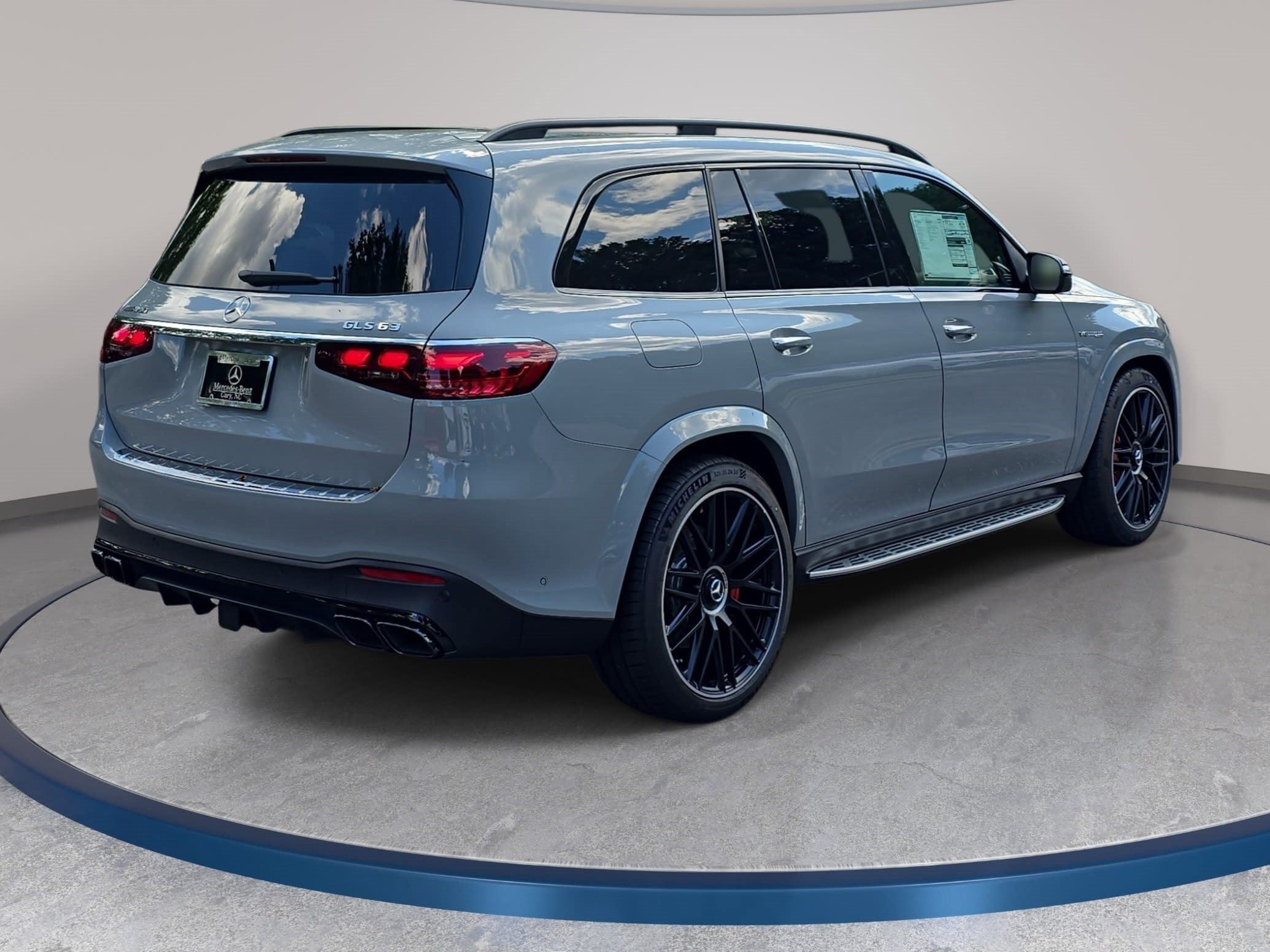 New 2026 Mercedes-Benz GLS 63 AMG 4MATIC image 5