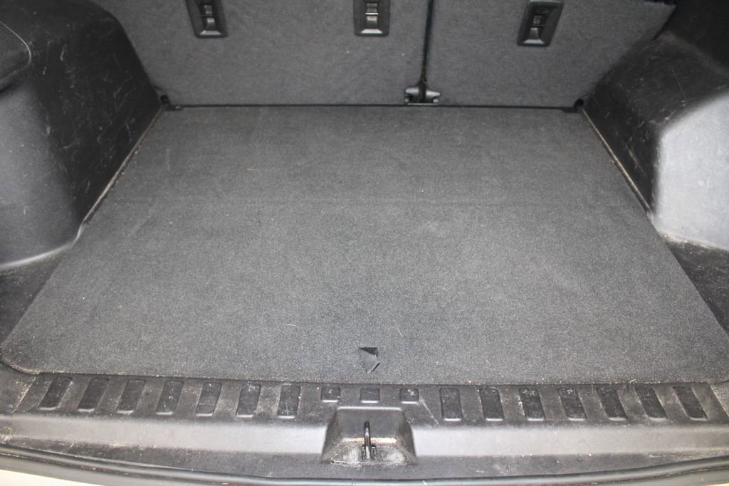 Used 2018 GMC Terrain Denali w/ Comfort Package image 14