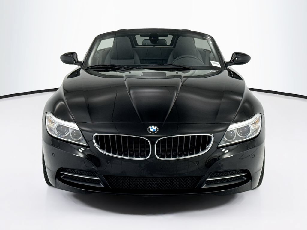 Used 2016 BMW Z4 sDrive28i RWD image 2