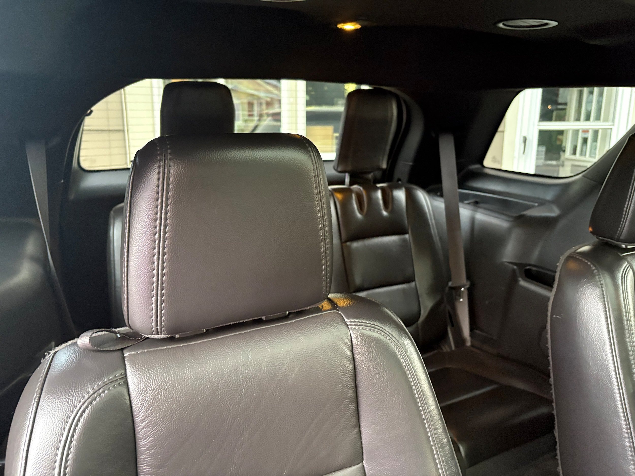 Used 2014 Ford Explorer XLT w/ Equipment Group 202A AWD/4WD image 25