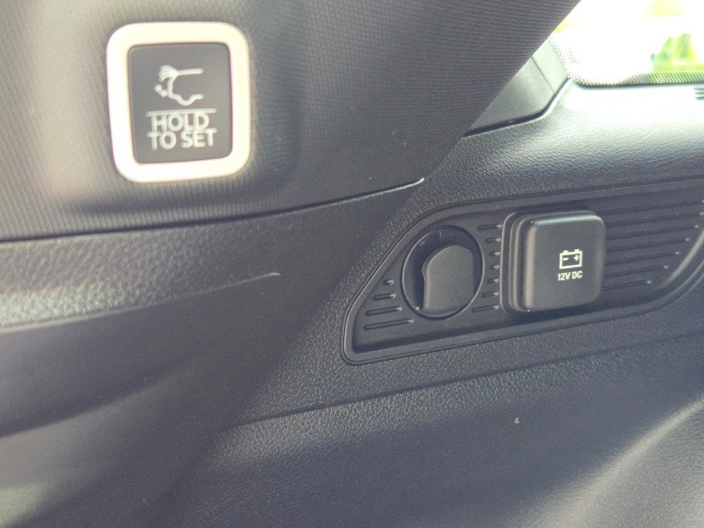 New 2027 Jeep Grand Cherokee Altitude AWD/4WD image 21