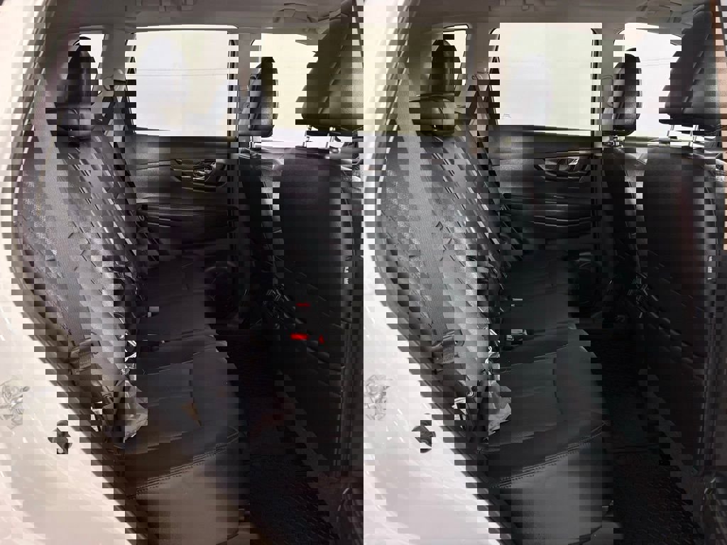 Used 2017 Nissan Rogue SL w/ SL Premium Package image 40