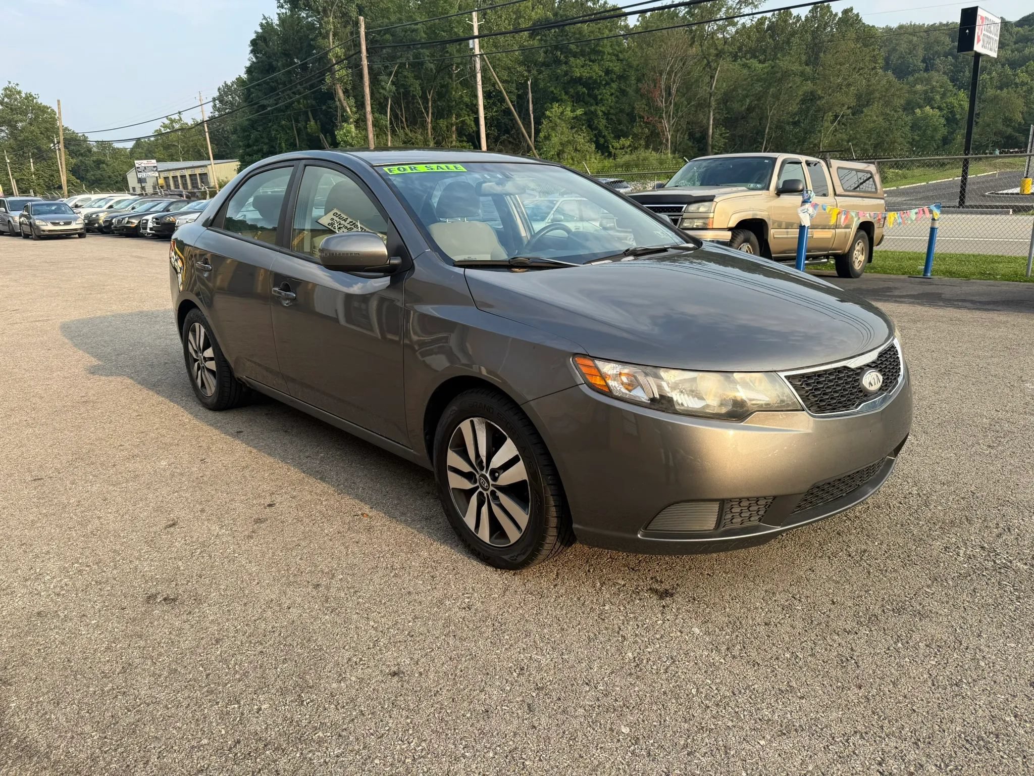 Used 2013 Kia Forte EX w/ Premium Pkg FWD image 3