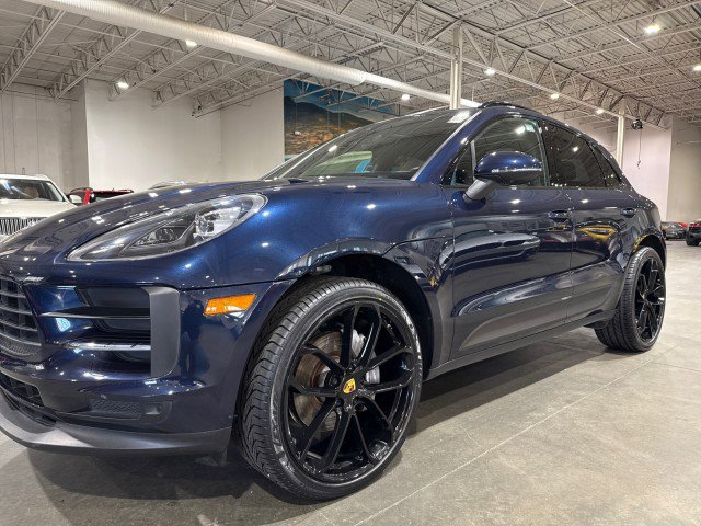 Used 2021 Porsche Macan w/ Premium Package image 24