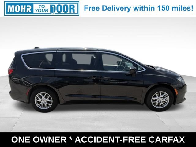 Used 2023 Chrysler Voyager LX FWD image 7