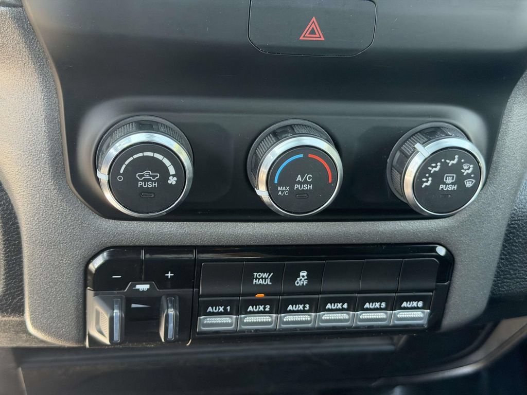 Used 2023 RAM 3500 Tradesman w/ Chrome Appearance Group AWD/4WD image 21