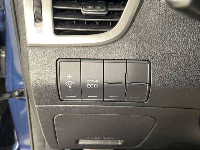 Used 2016 Hyundai Elantra GT FWD image 10