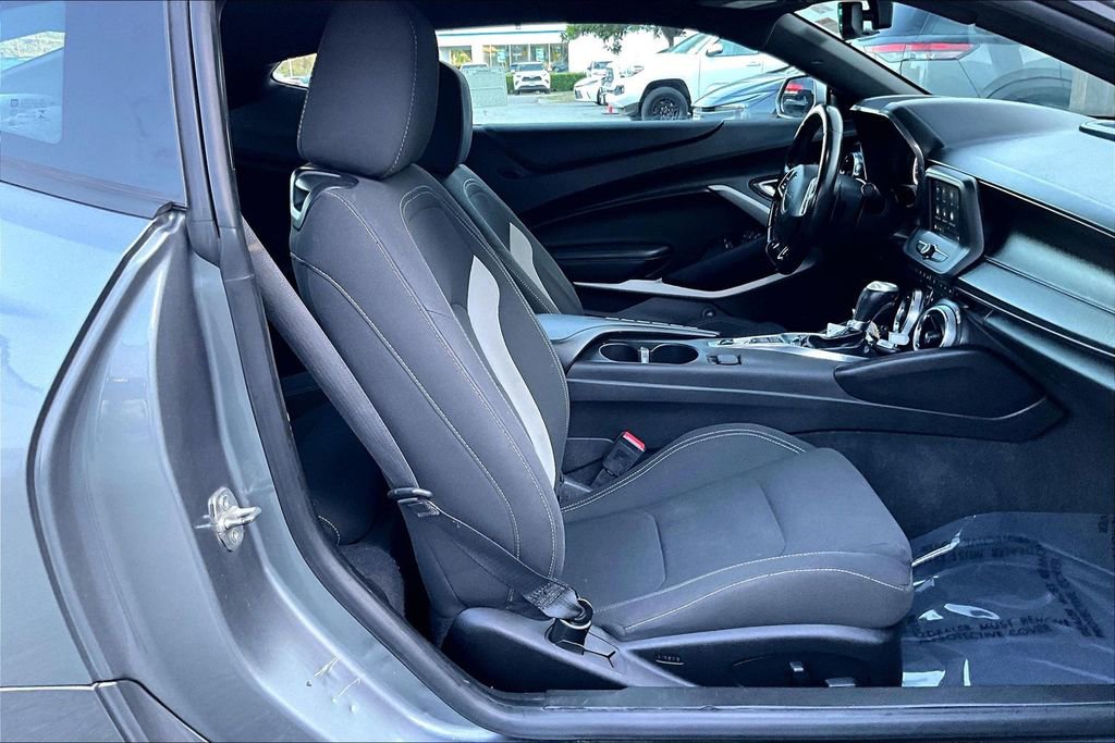 Used 2019 Chevrolet Camaro LT w/ LPO, Camaro Logo Package RWD image 29