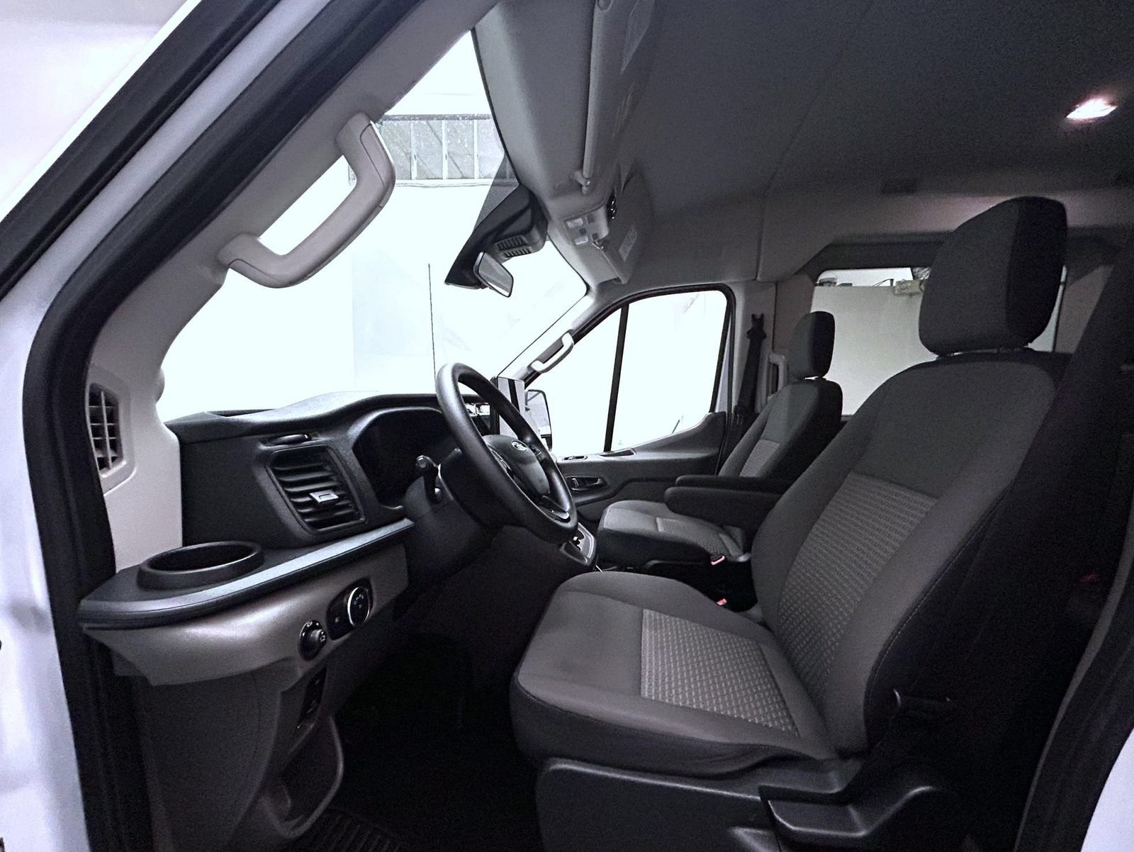 Used 2025 Ford Transit 350 XLT RWD image 10