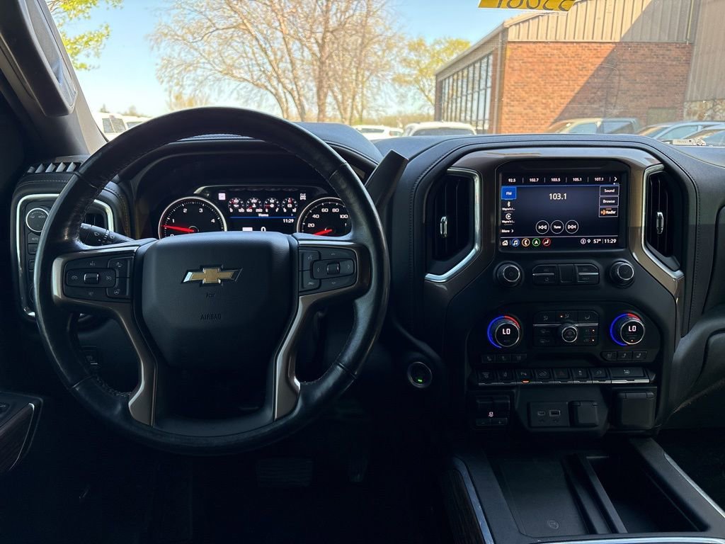 Used 2021 Chevrolet Silverado 3500 High Country image 22