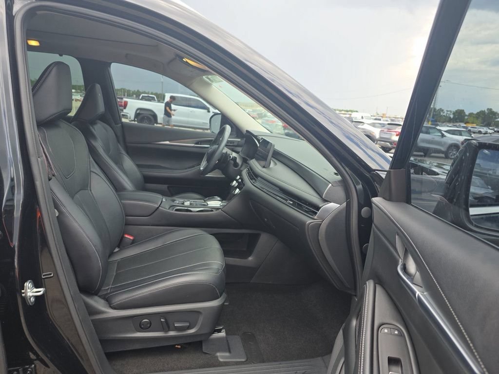 Certified 2024 INFINITI QX60 Luxe FWD image 22