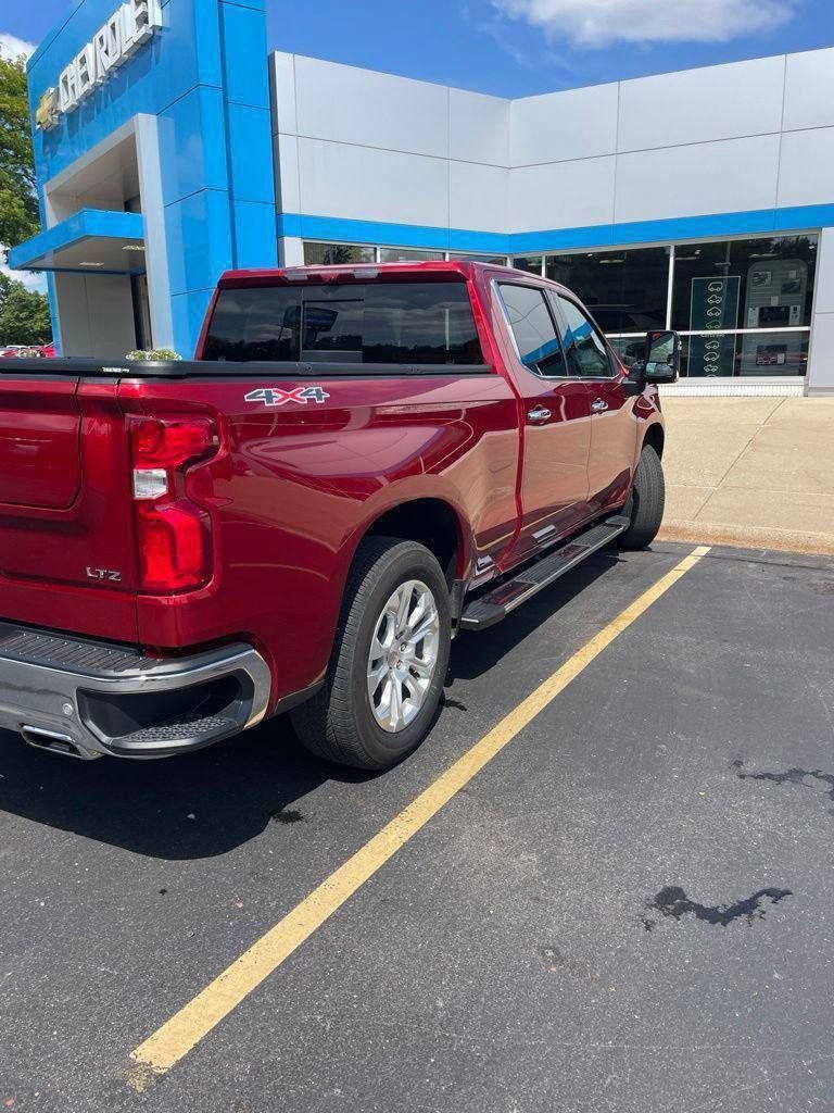 Used 2024 Chevrolet Silverado 1500 LTZ w/ Technology Package AWD/4WD image 3