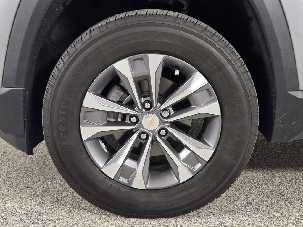 New 2026 Chevrolet Equinox LT w/ Convenience Package II FWD image 13