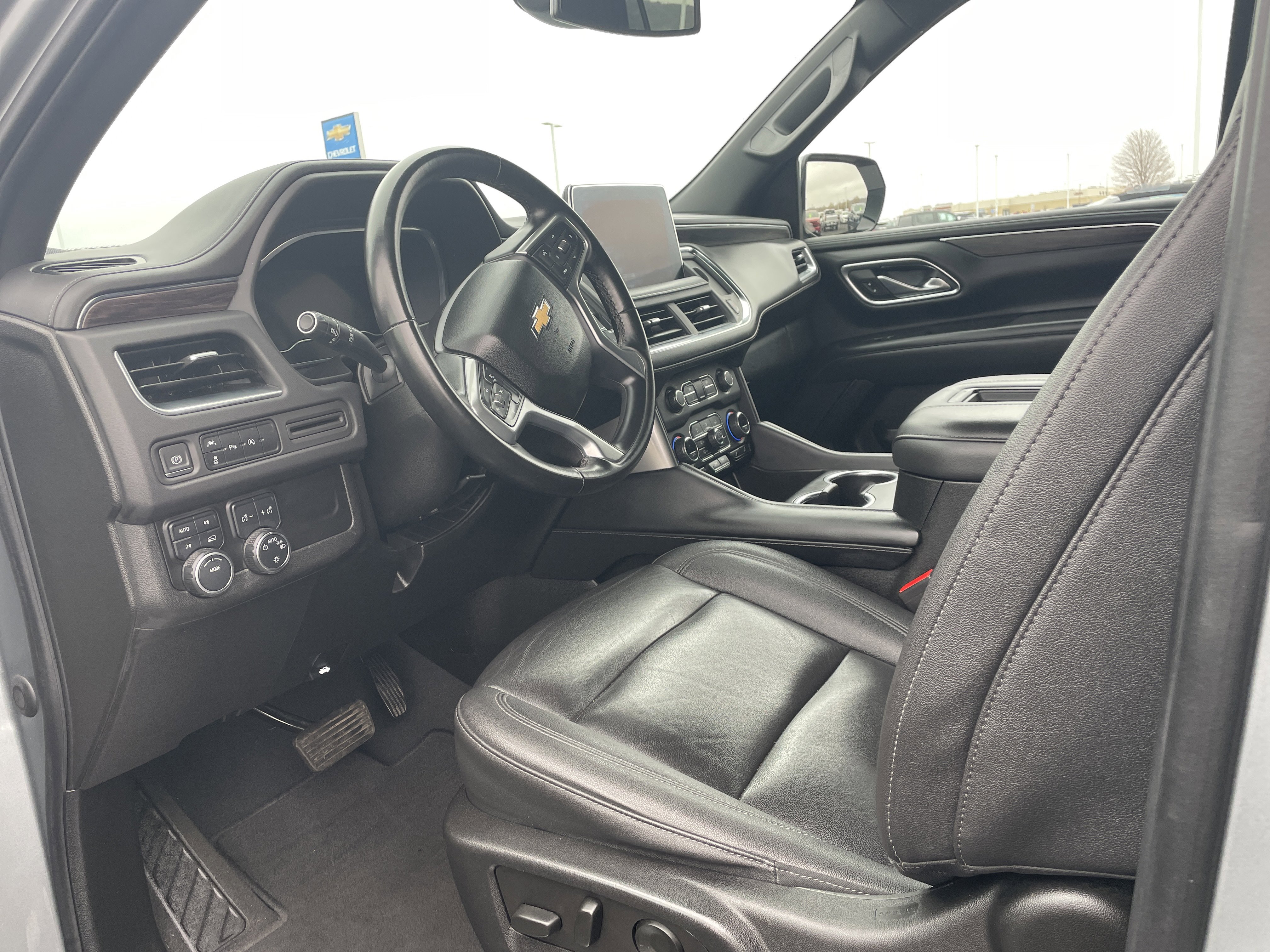 Used 2023 Chevrolet Tahoe LT image 9