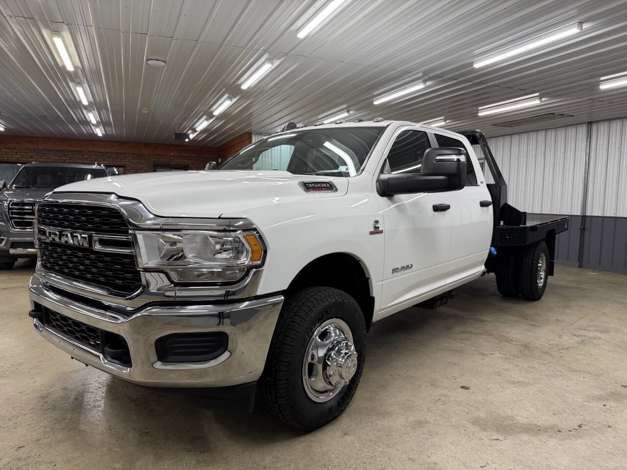 Used 2024 RAM 3500 SLT w/ Quick Order Package 2YG SLT image 12