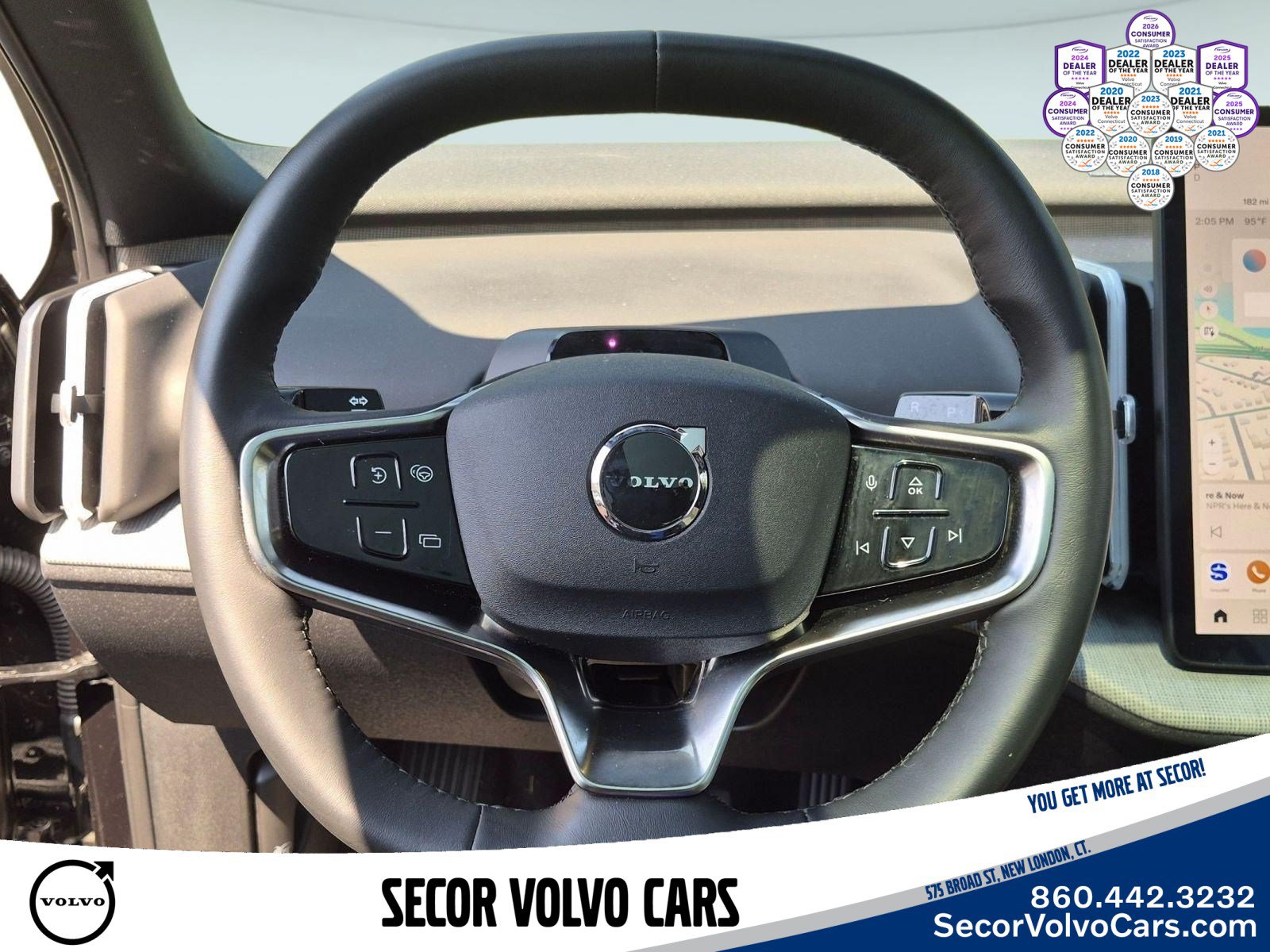 Used 2025 Volvo EX30 Plus w/ Protection Package Premier AWD/4WD image 16