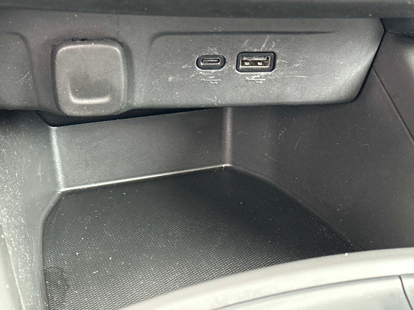 Certified 2024 Chevrolet Trax RS w/ Sunroof Package FWD image 29
