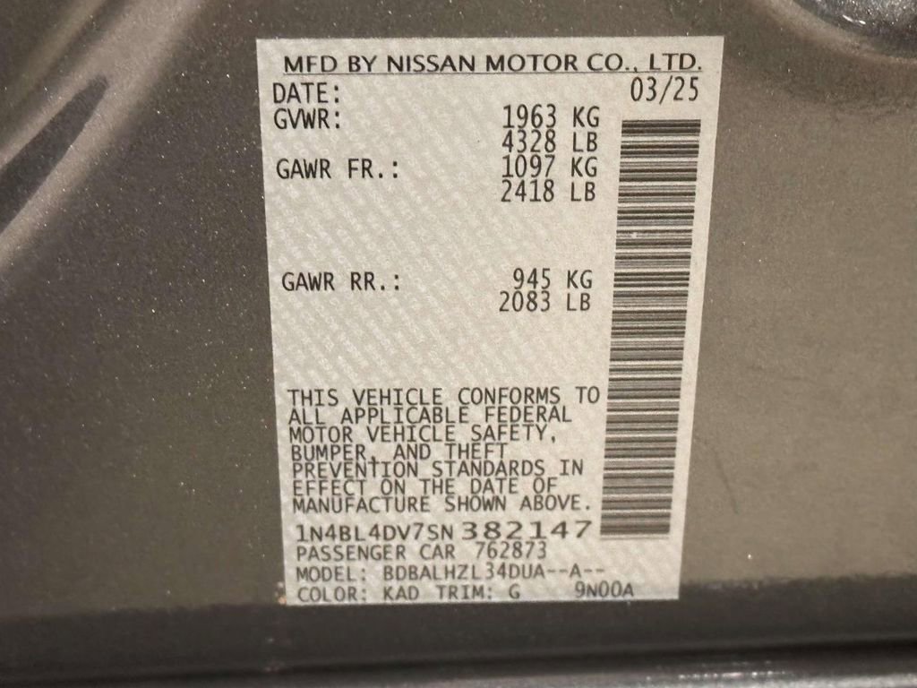 Used 2025 Nissan Altima 2.5 SV image 30